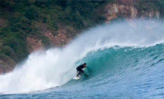 Surf en Asturias: Deportes de Aventura